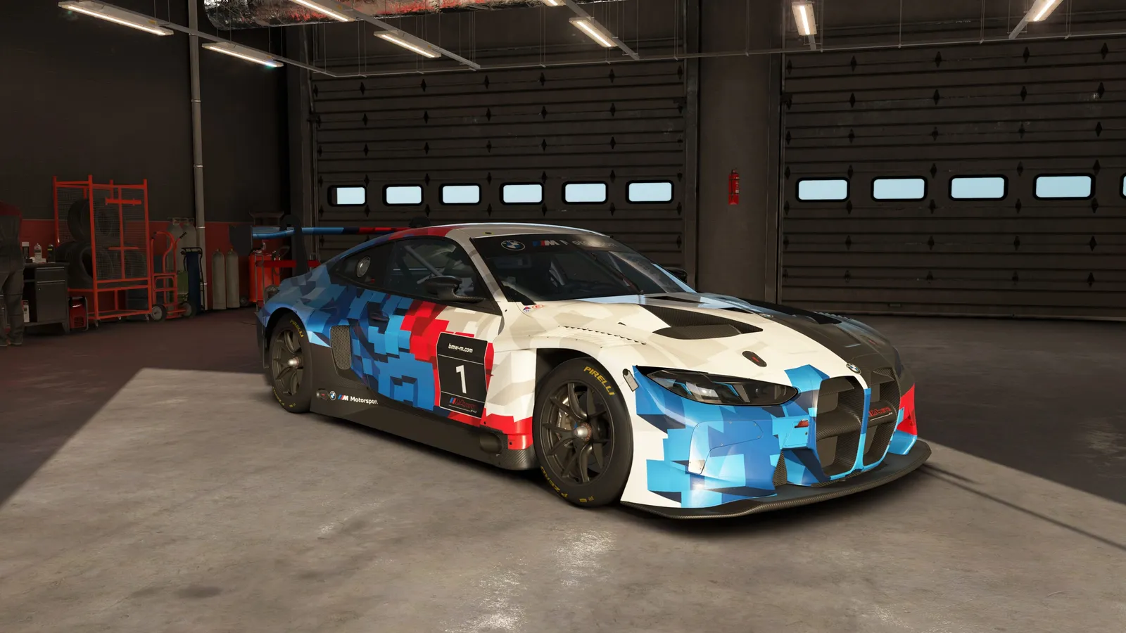 차고에 선 BMW M4 GT3 EVO